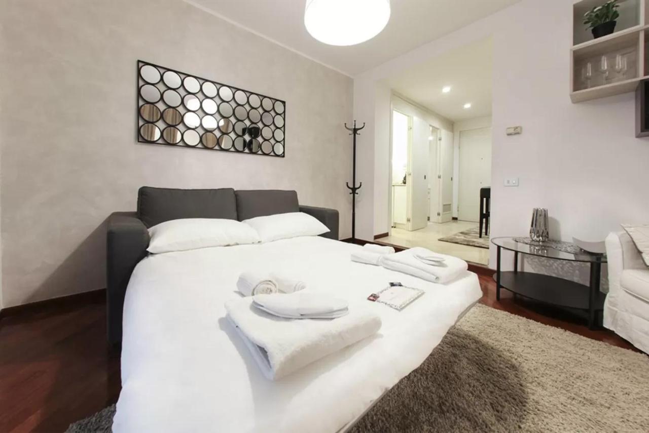 Italianway - Unione 8 Apartment Милано Екстериор снимка